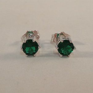 18K 925 Silver 6mm Emerald Green Diamond Zircon Solitaire Stud Earrings Gift
